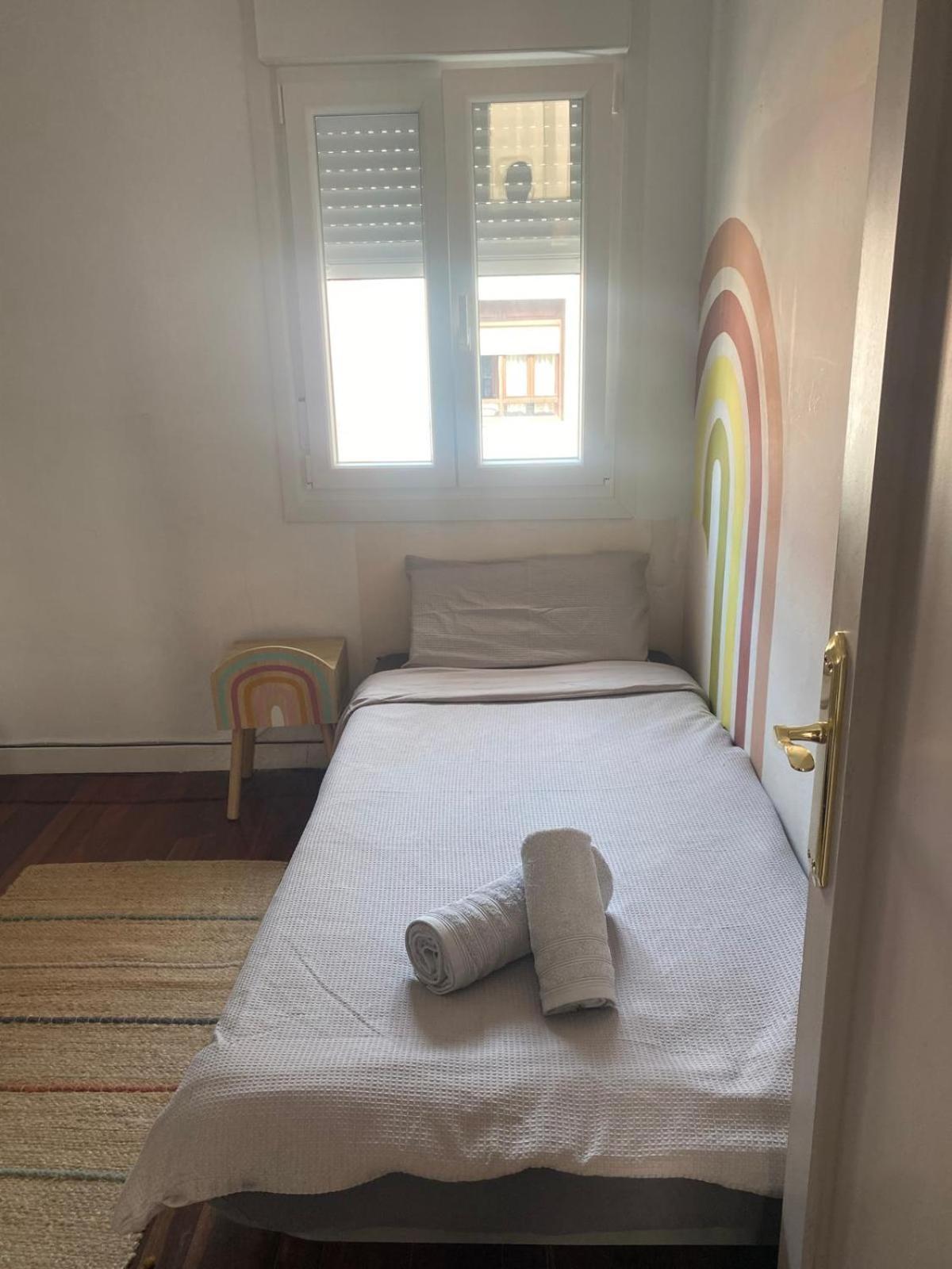 Appartement Avec Terrasse Santoña Exteriör bild